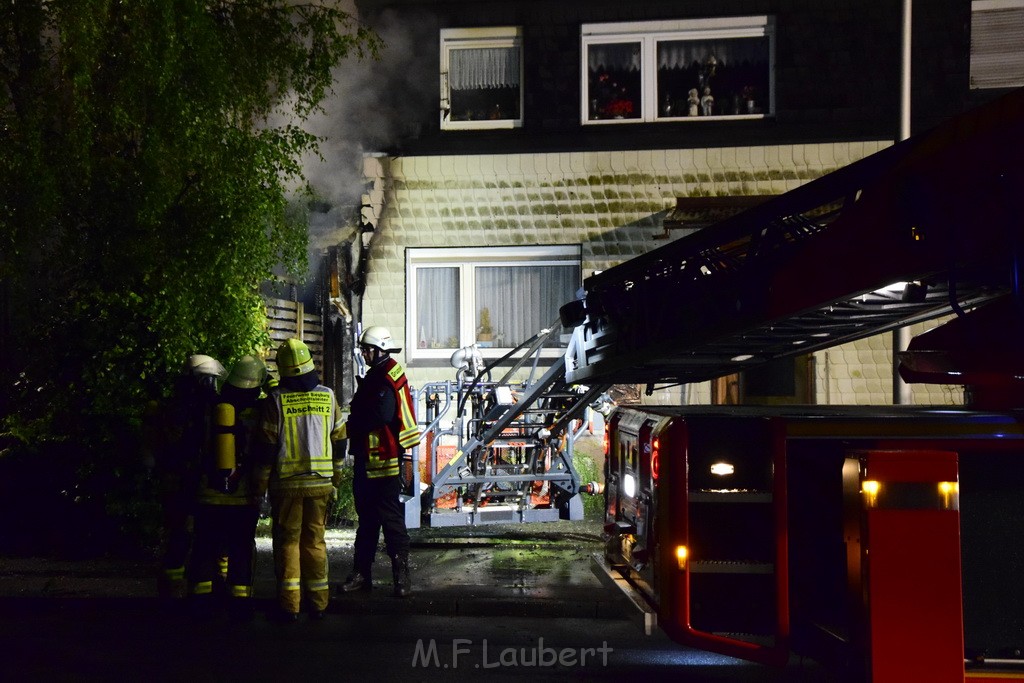 Grossfeuer Einfamilienhaus Siegburg Muehlengrabenstr P0152.JPG - Miklos Laubert